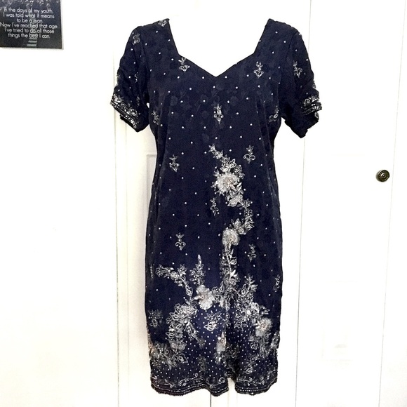 Handcrafted midnight blue beaded sequined kameez - Picture 1 of 8